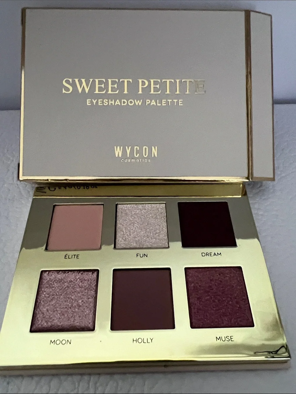 Wycon Sweet Petite Eyeshadow Palette in 02 Surprise Surprise